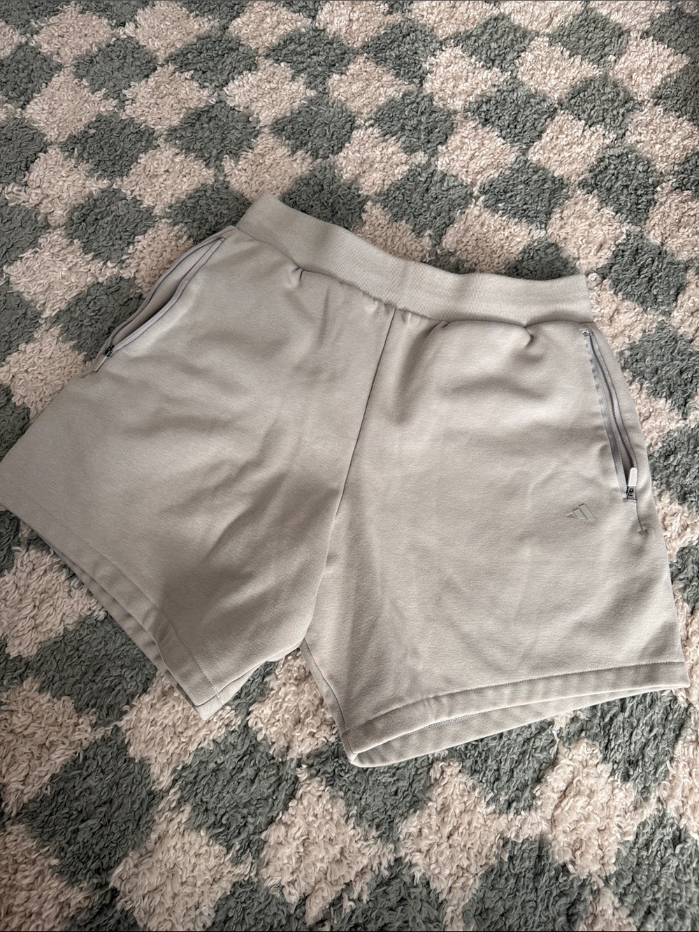 Men’s adidas knit basketball shorts